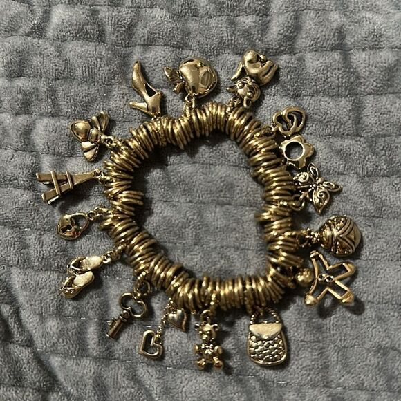 Stretch Charm Bracelet - Elegant & Unique Design Gold Charm Bracelet - Picture 9 of 17